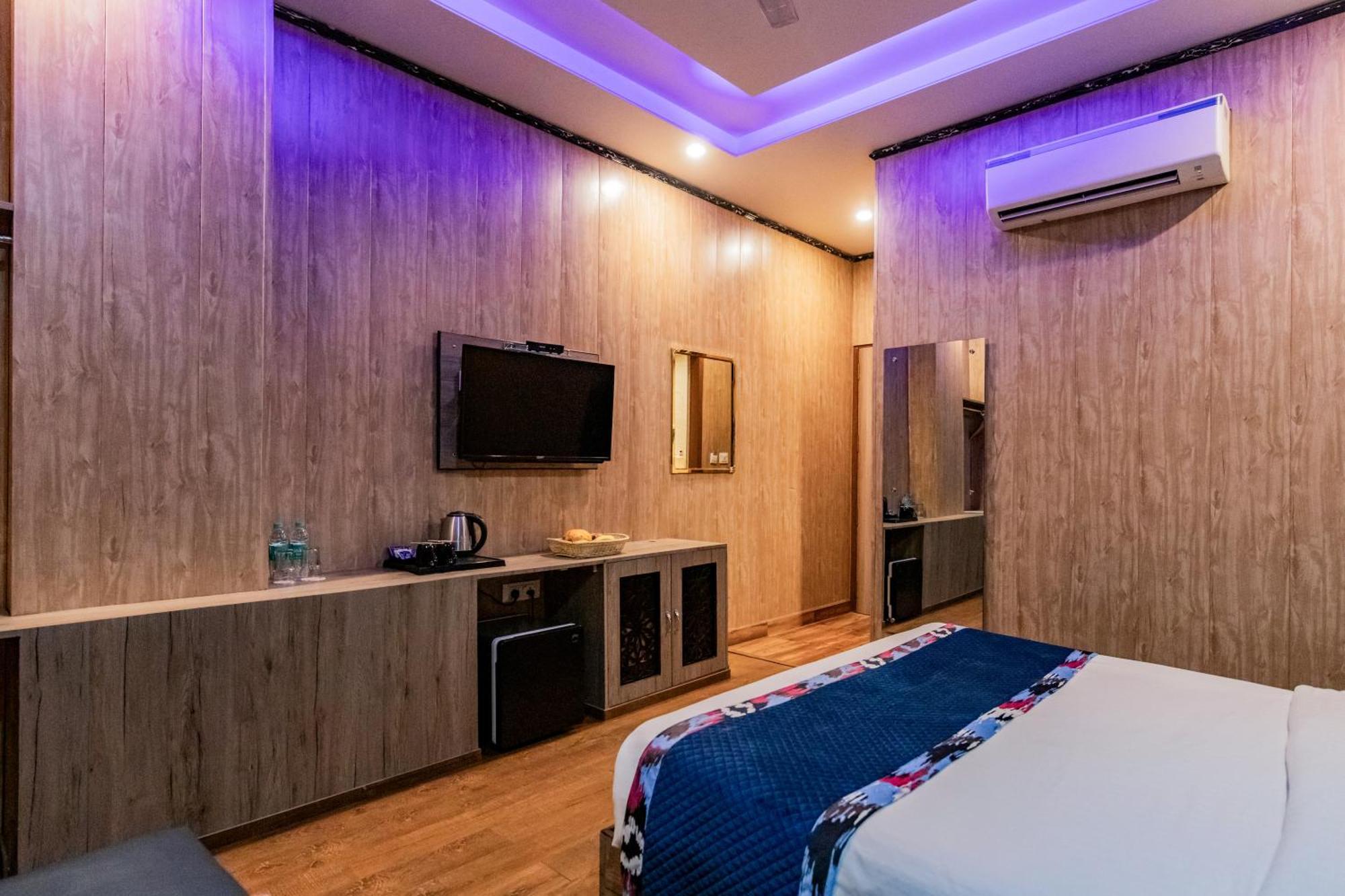 Foxoso Fiori Hotel Jaipur Eksteriør bilde